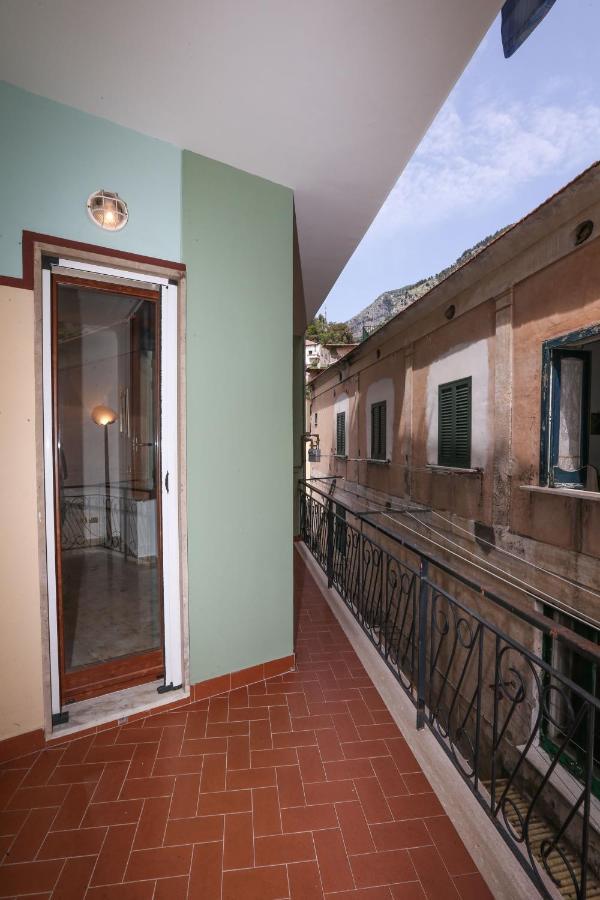New! Casa Anna Sets In The Heart Of Amalfi Apartment Bagian luar foto